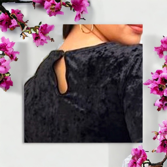 Torrid Crushed Velvet - Picture 6 of 9